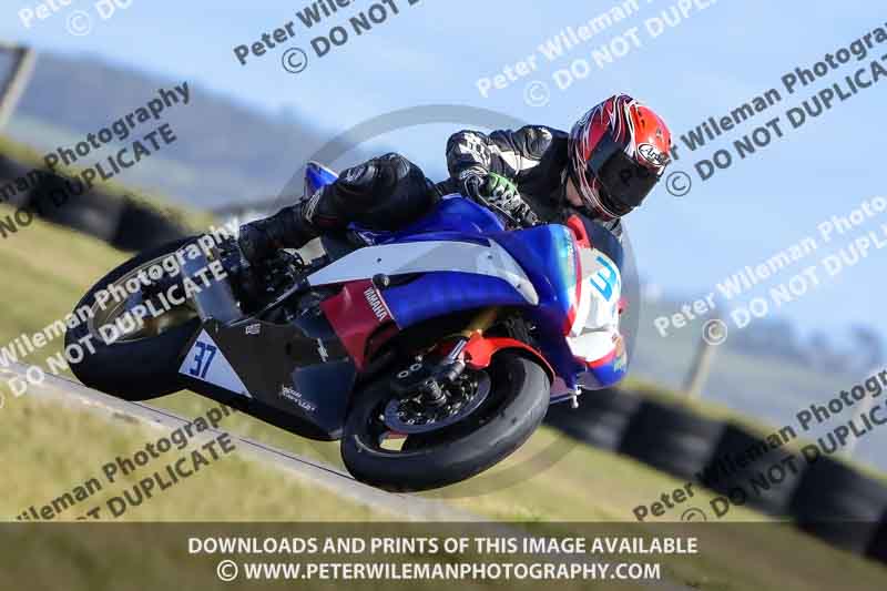 anglesey no limits trackday;anglesey photographs;anglesey trackday photographs;enduro digital images;event digital images;eventdigitalimages;no limits trackdays;peter wileman photography;racing digital images;trac mon;trackday digital images;trackday photos;ty croes